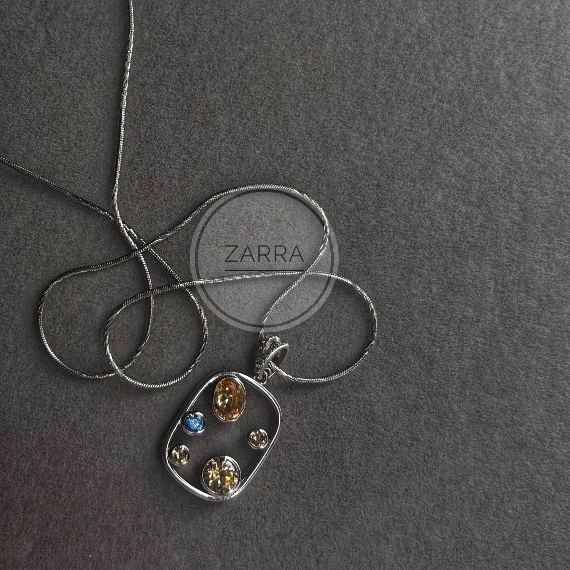 Lily Set – 92.5 Sterling Silver Pendant & Earring Set