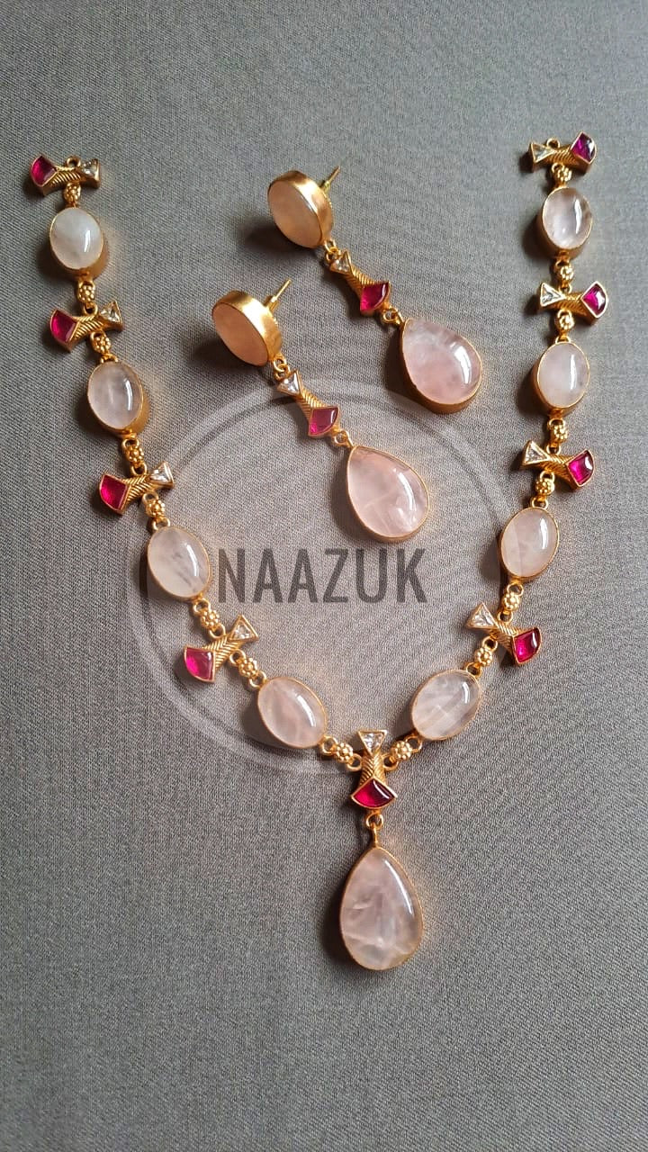 Gauri Natural Stone Necklace Set