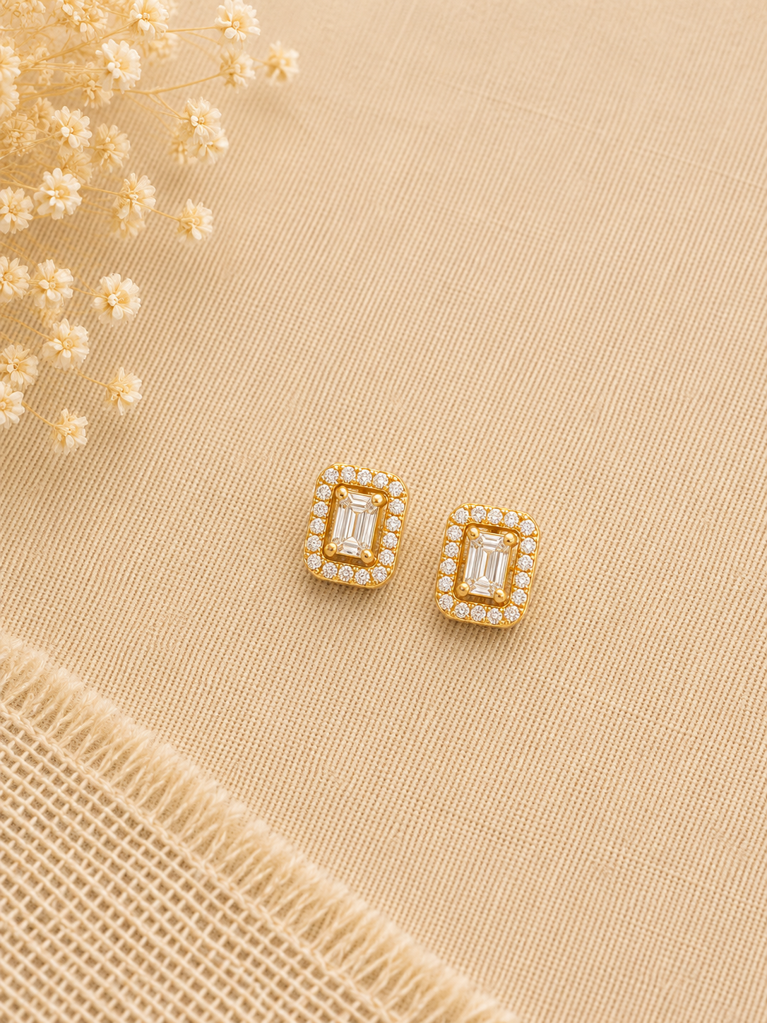 Halo 92.5 Silver Studs
