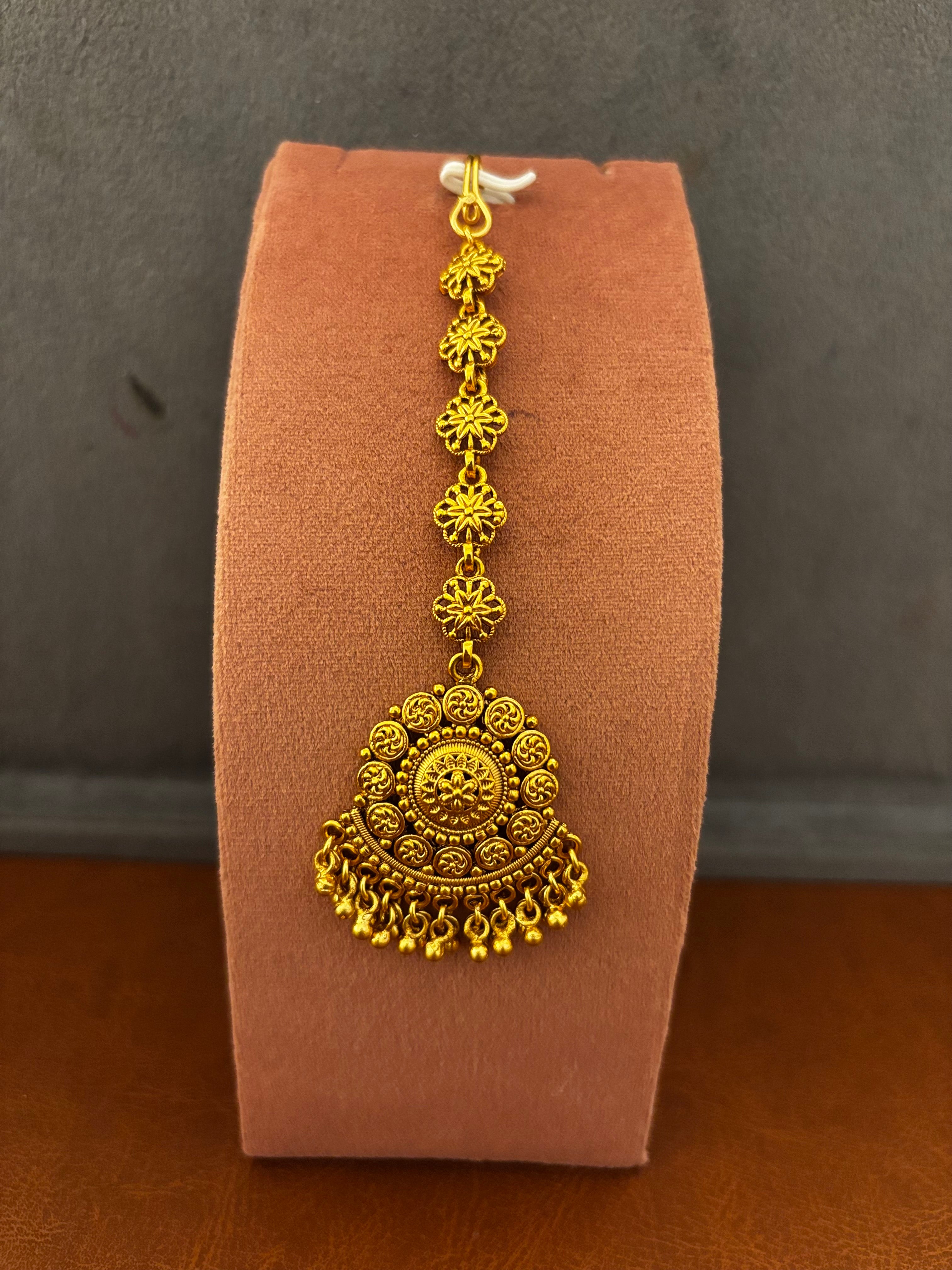 ✨ Suhani Mini Gold Tikka – Elegant Minimal Forehead Jewellery