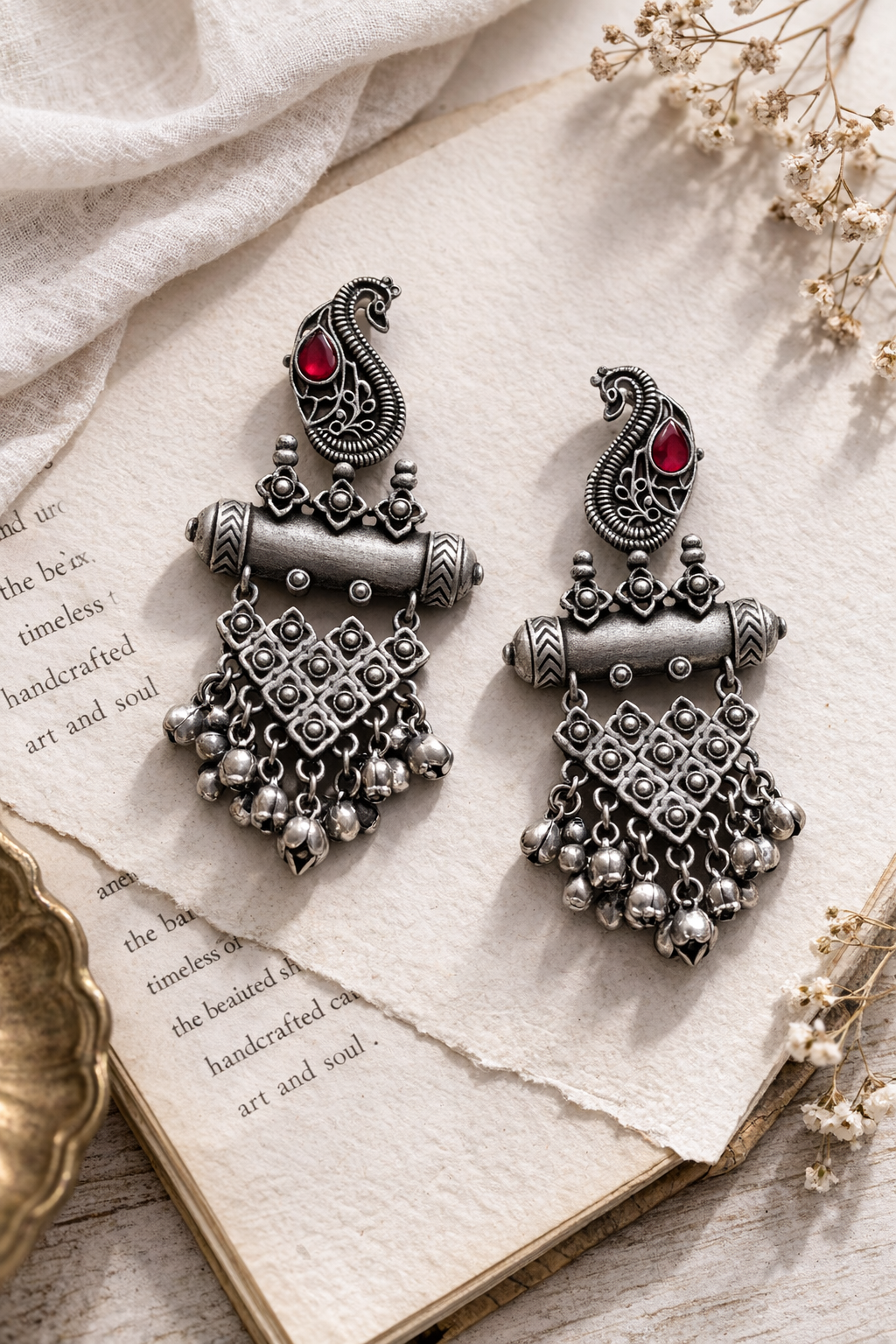 ✨ Ziyana Silver Cascade Earrings – Elegant Chandelier Statement Jewellery