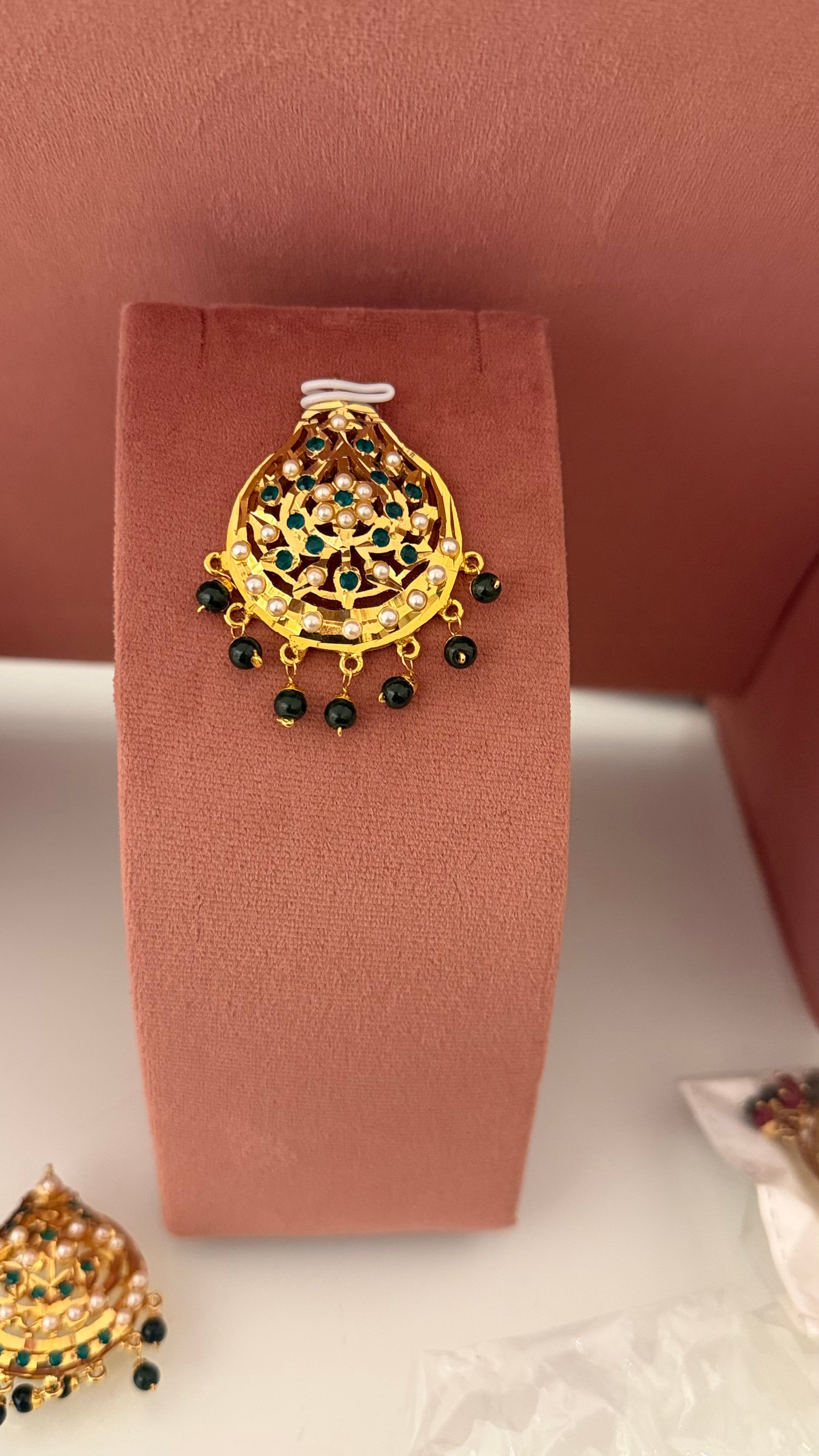 Jahanara Jadau Elite Maangtikka – Semi‑Precious Stone Bridal Head Jewellery