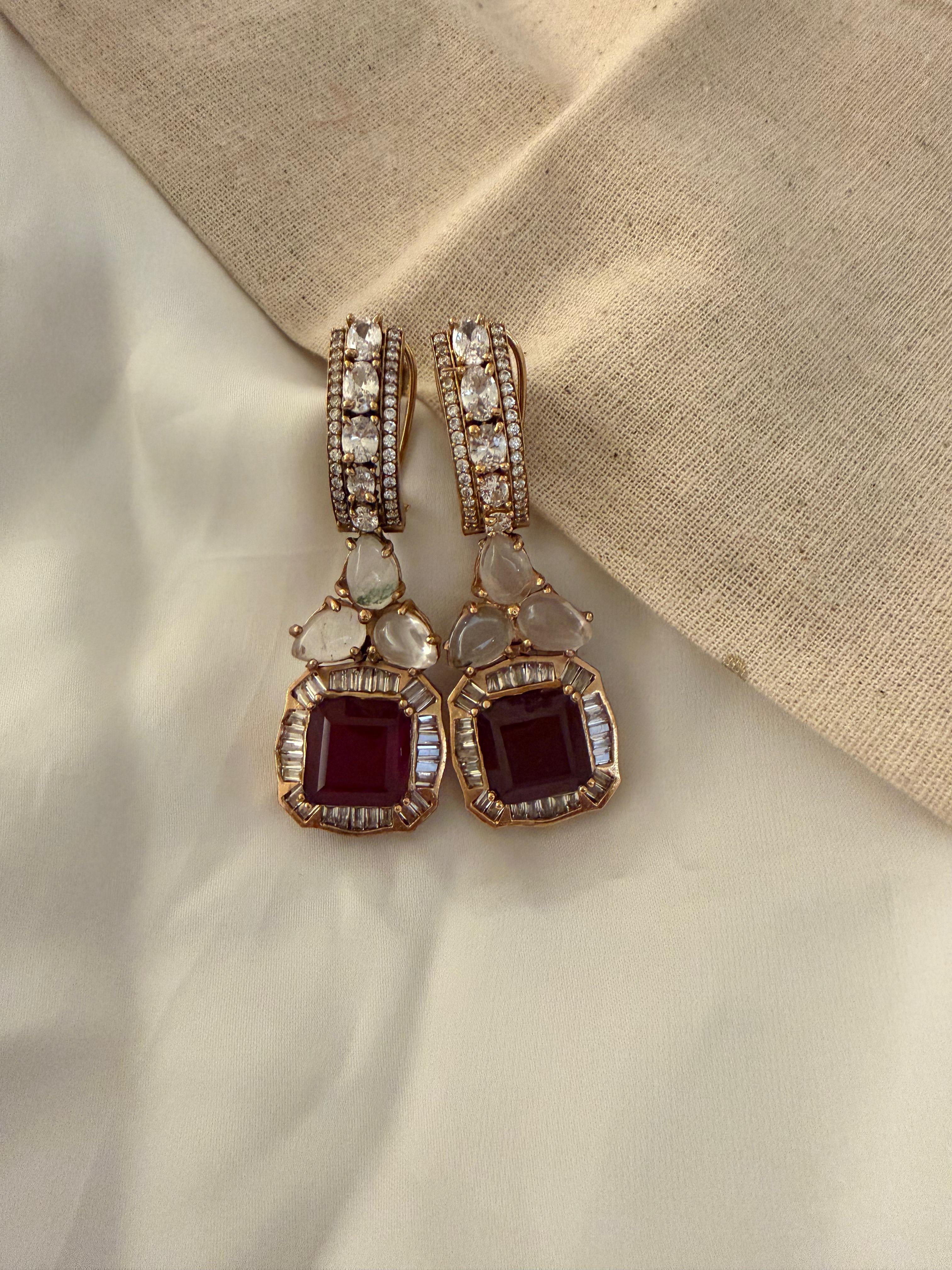 Rouge Élise Diamond Drop Earrings