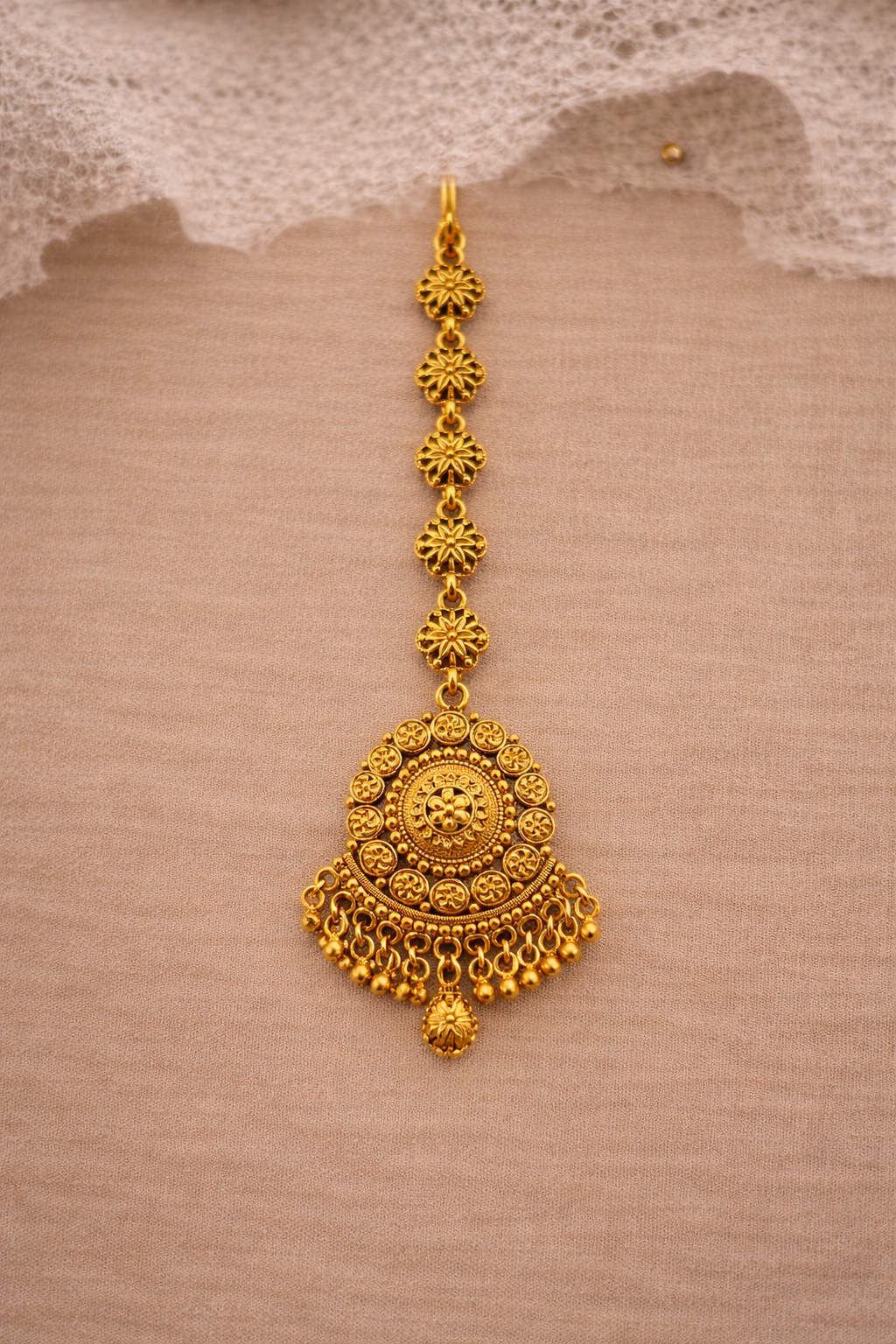 ✨ Suhani Mini Gold Tikka – Elegant Minimal Forehead Jewellery