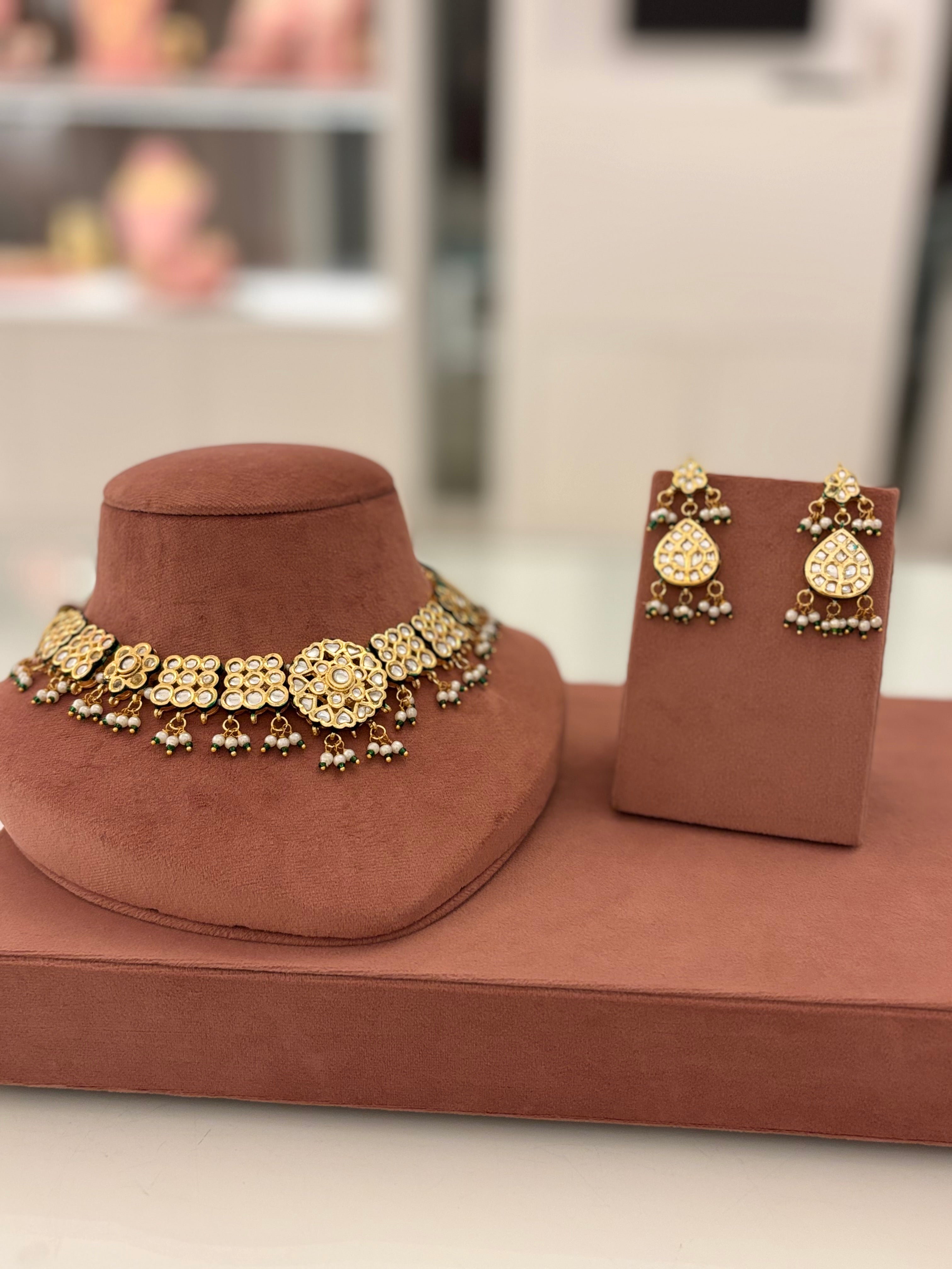 The Classic Kundan Choker