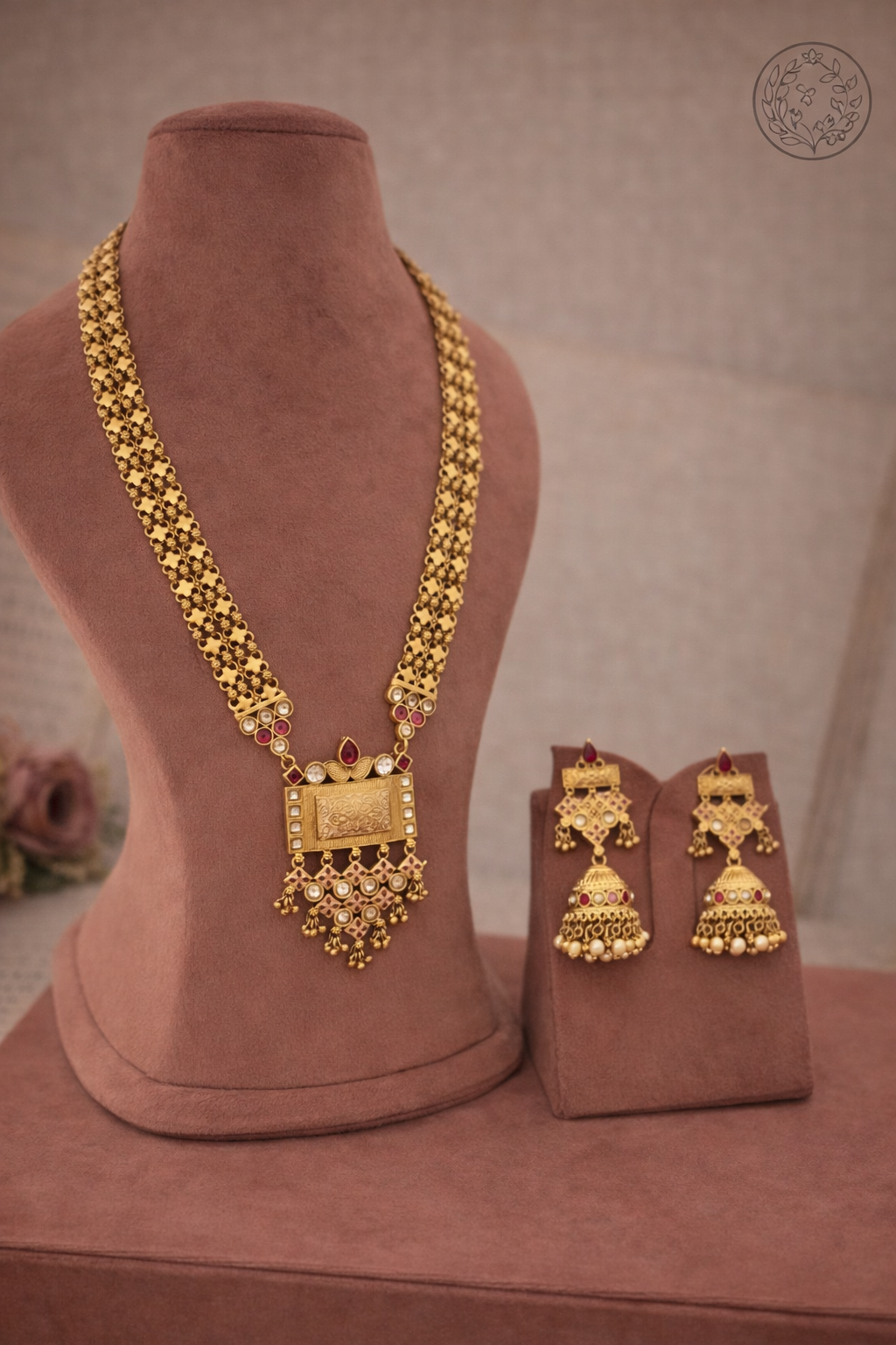 Sunehri Long Haar Set