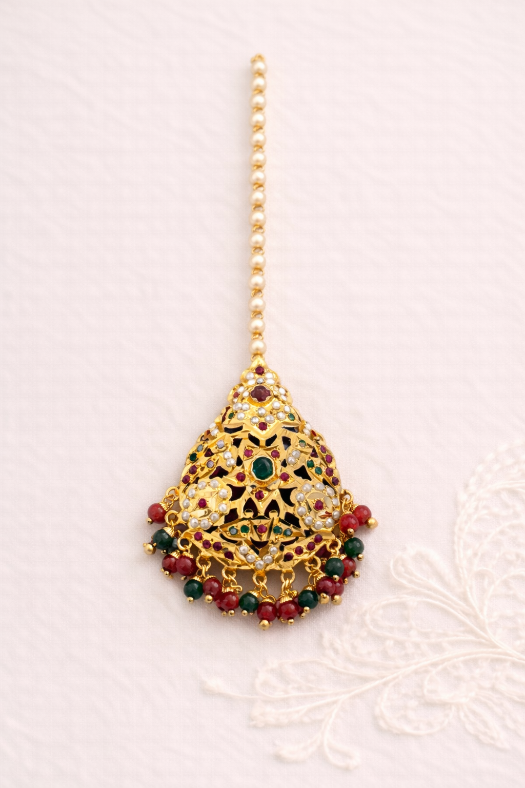 Jahanara Jadau Elite Maangtikka – Semi‑Precious Stone Bridal Head Jewellery