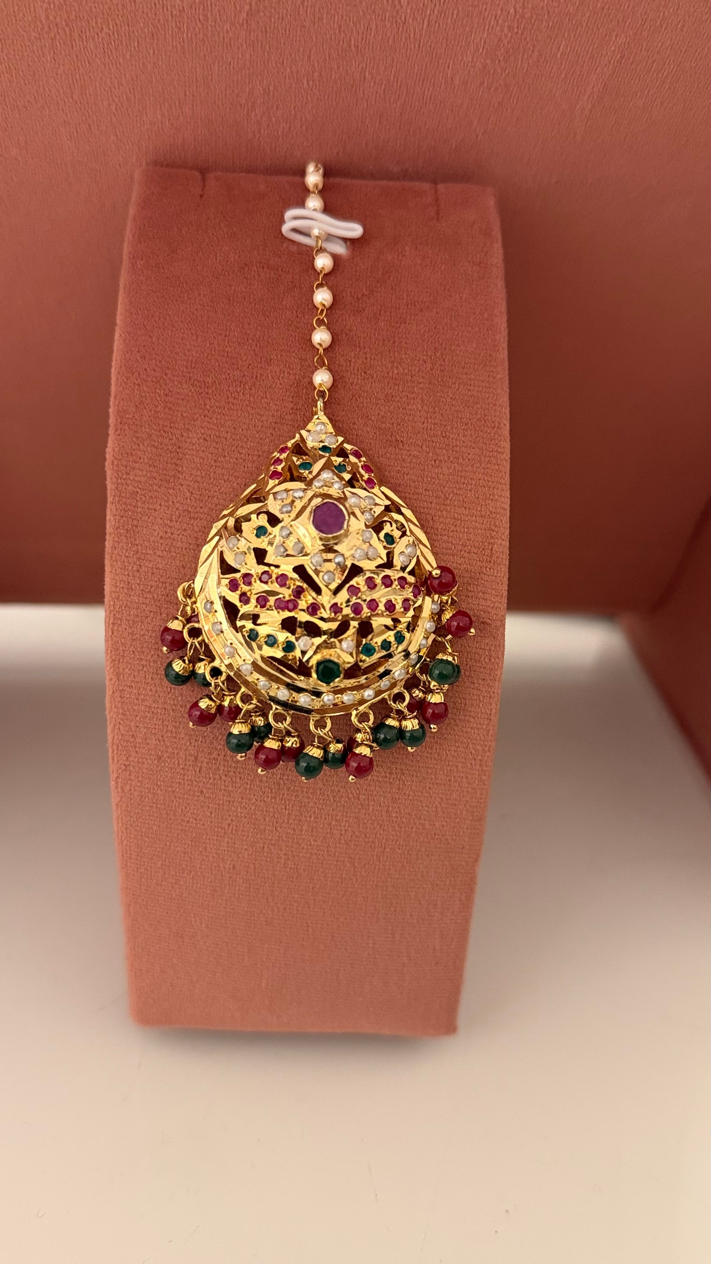Jahanara Jadau Elite Maangtikka – Semi‑Precious Stone Bridal Head Jewellery