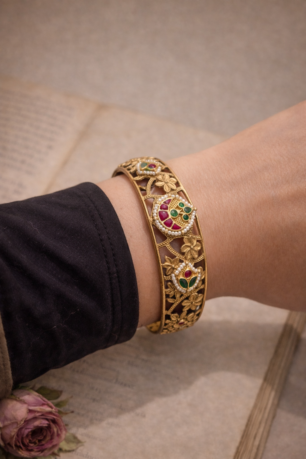Fusion German Silver Bangle with Pachi Kundan Motifs