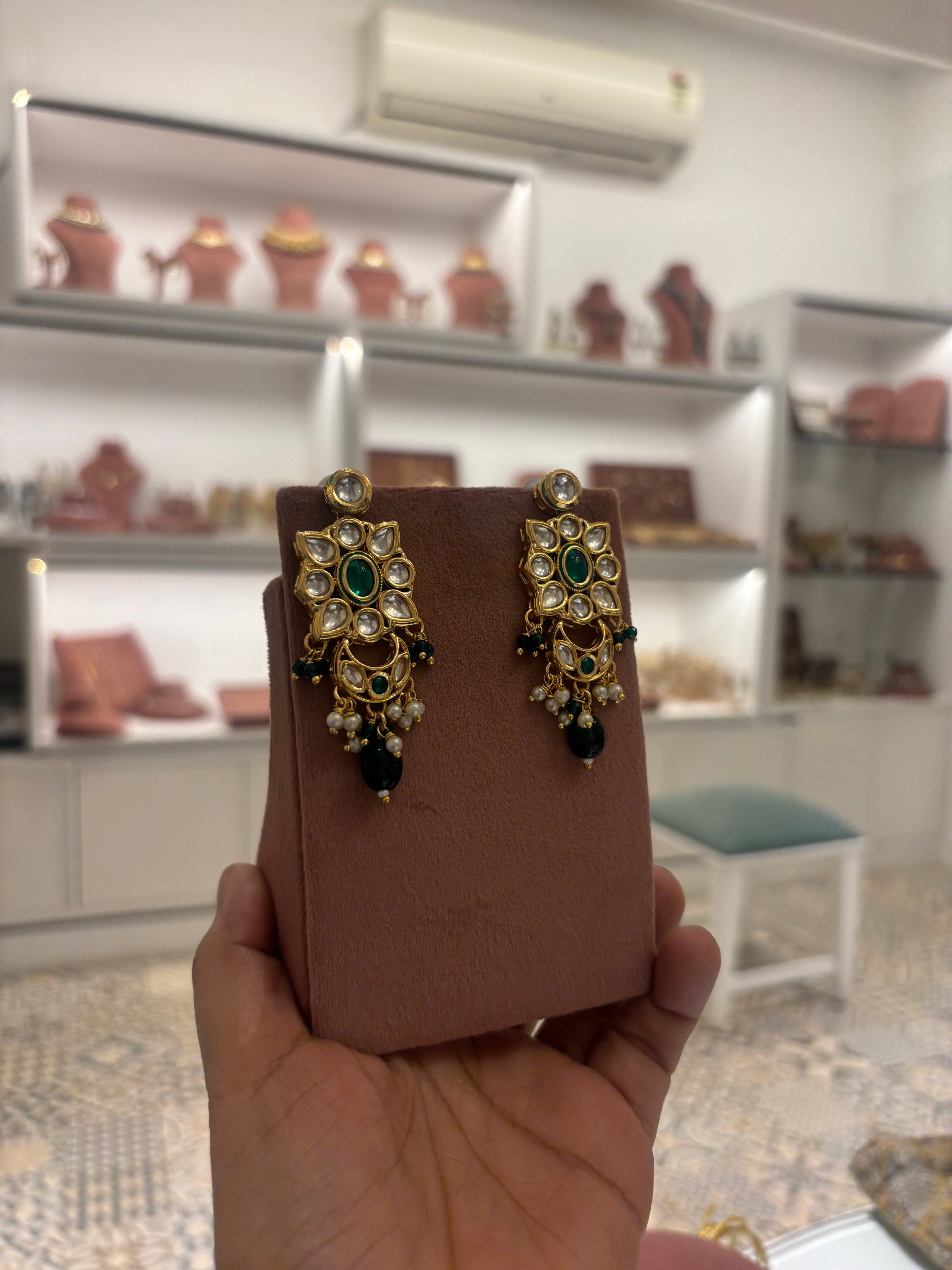 Aaranya Emerald Green Statement Choker Set