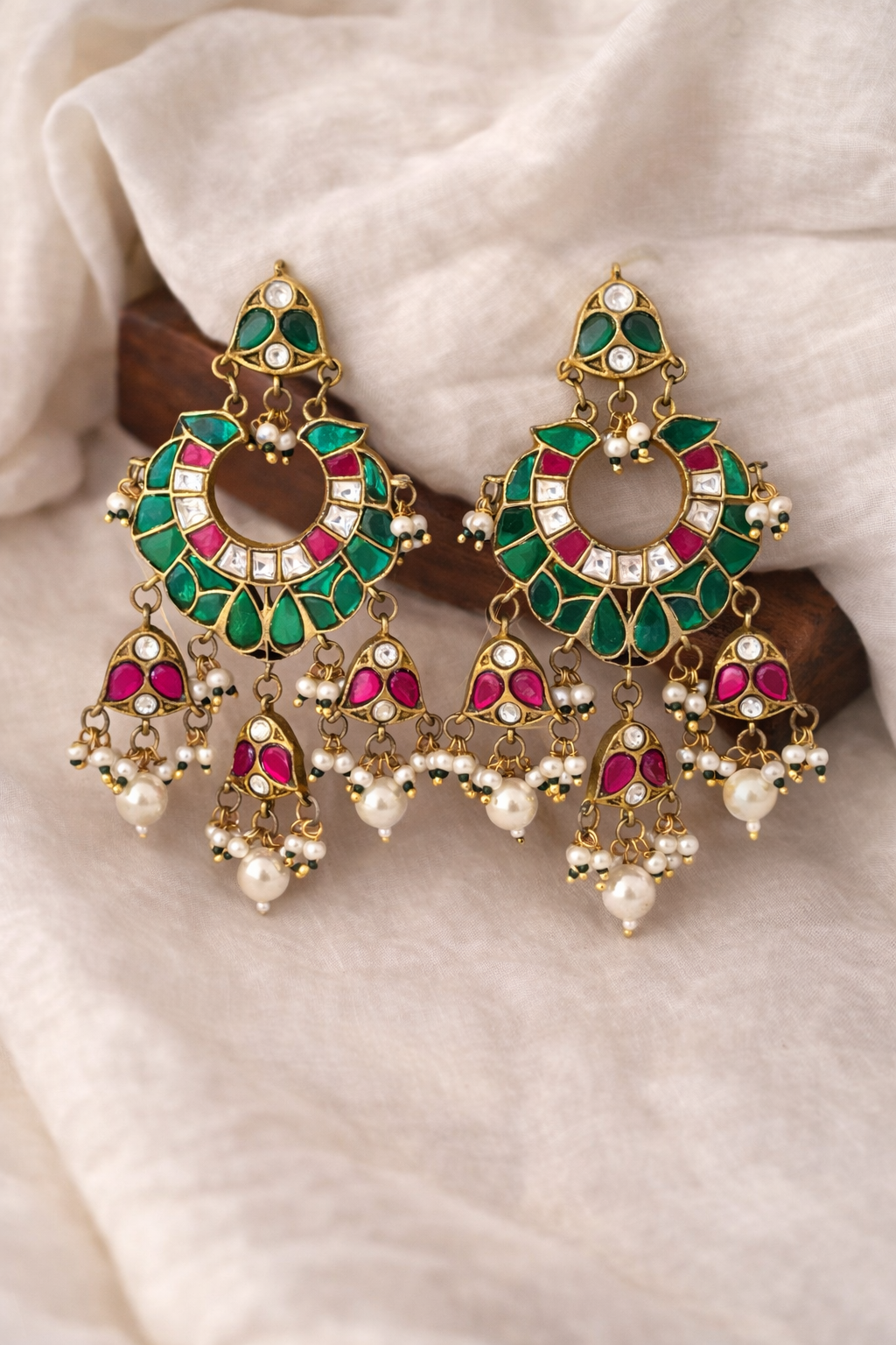 Evara Vintage Emerald Chandbalis – Victorian Finish