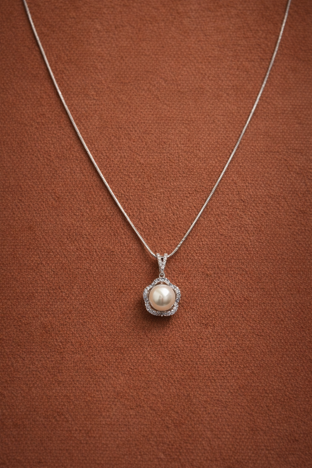 Lunara Pearl Grace Set – Pure Silver Studs & Pendant with Chain