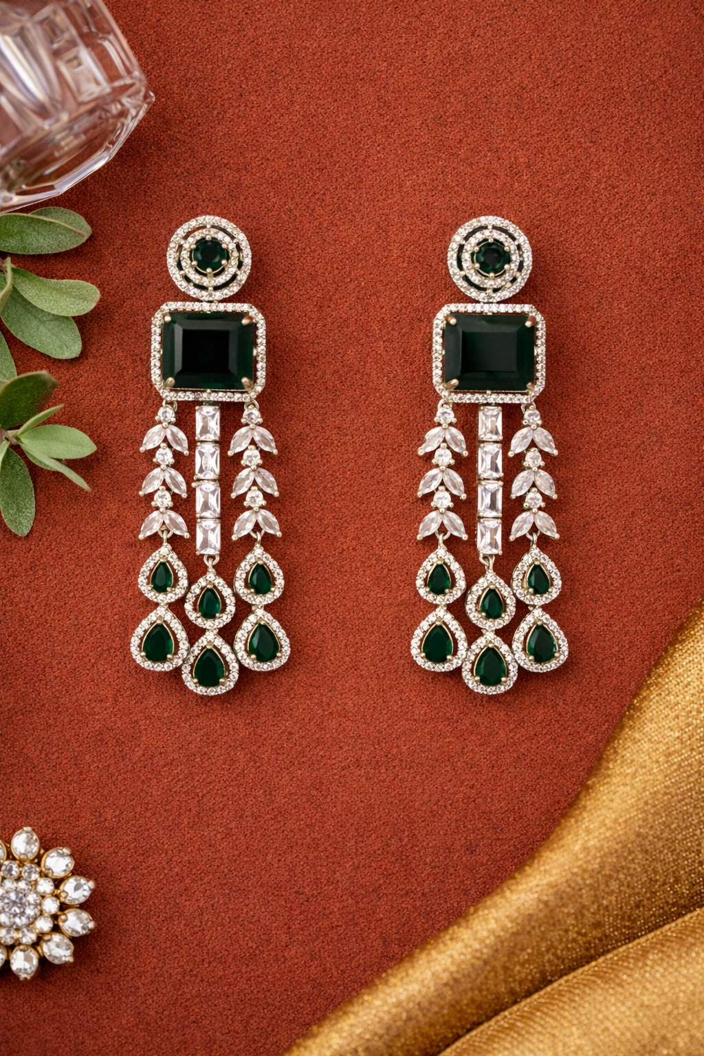 Elara Crystal Cascade Earrings – Diamond‑Finish Chandelier Statement Jewellery