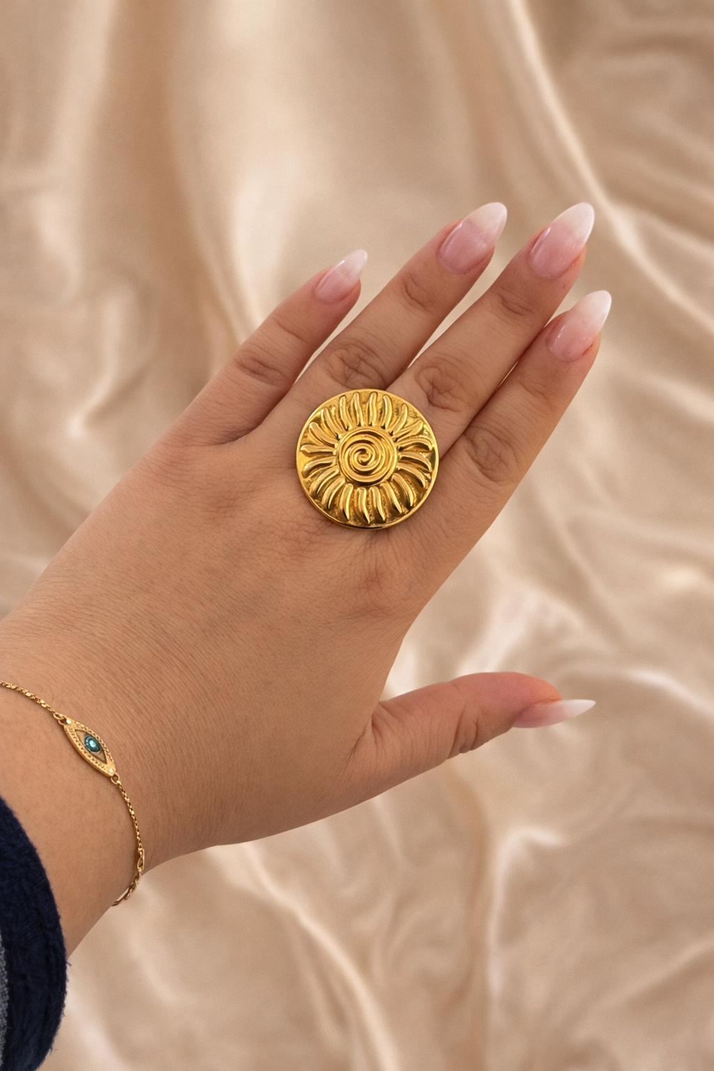 Sun Band Statement ring