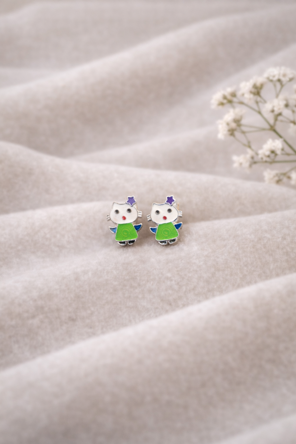 Dreamy Doll Silver Studs (92.5 Silver)