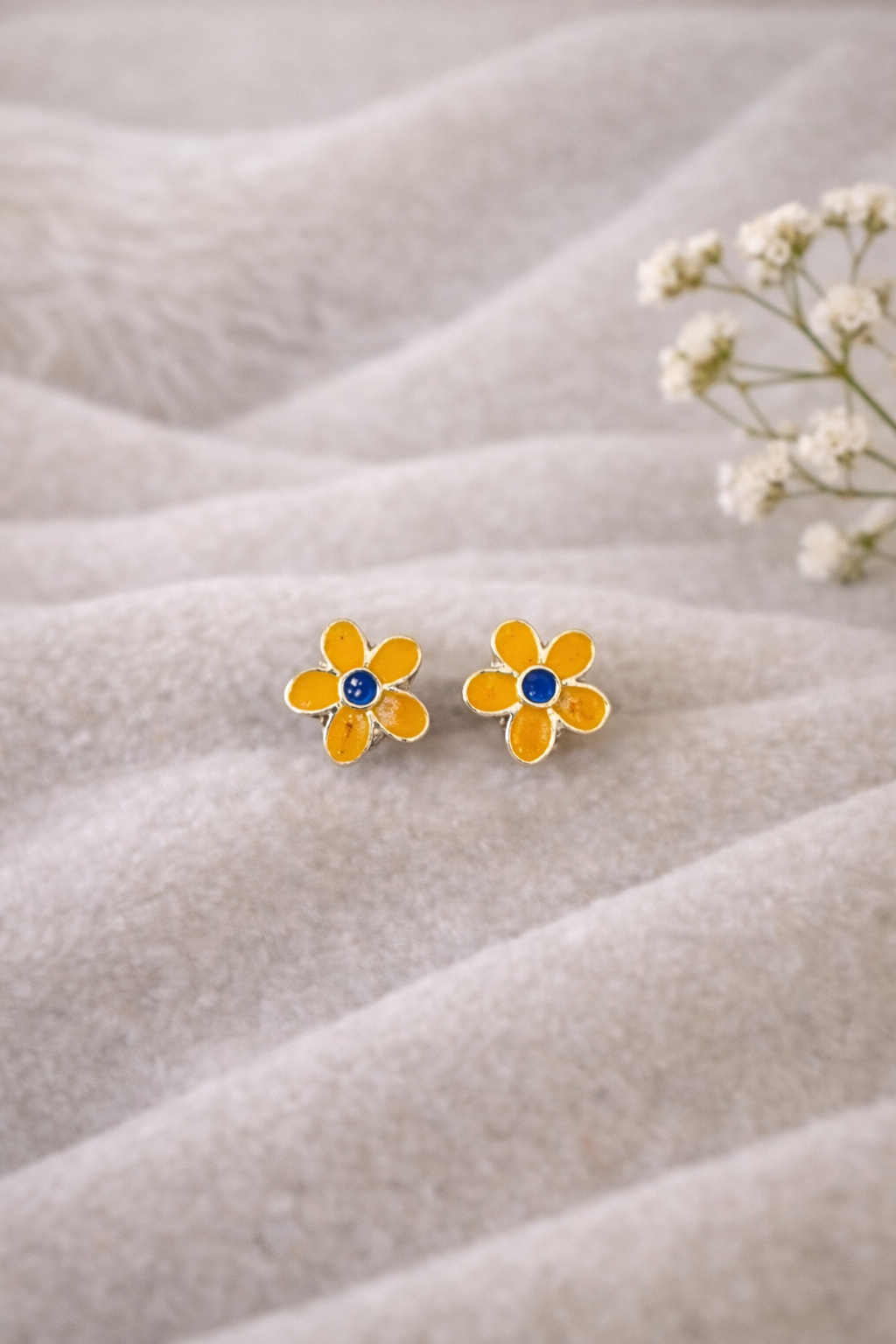 Sunpetal Silver Studs (92.5 Silver)