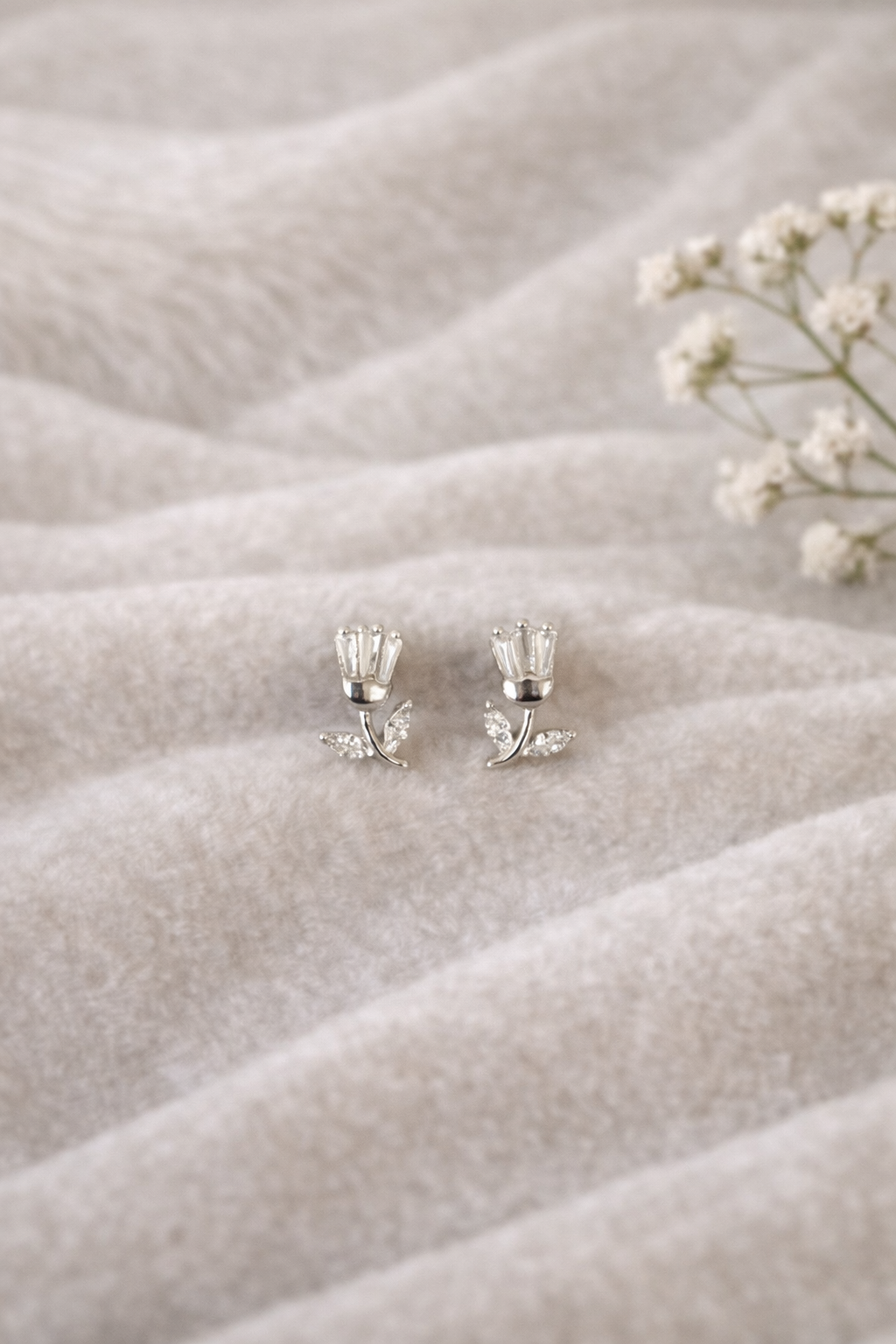 Kali Silver Blossom Bud Stud Earrings (92.5 Sterling Silver)