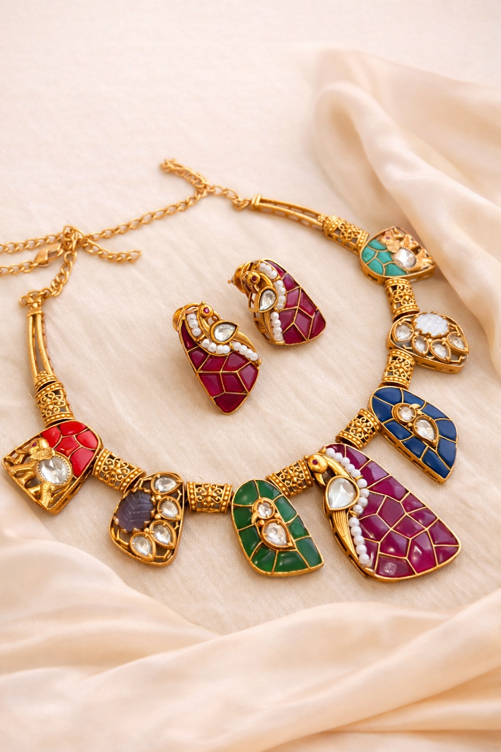 Nav Rang Riwaayat Necklace Set