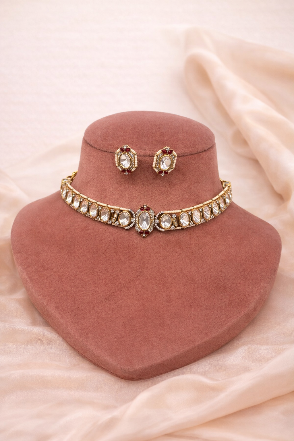 Noor Riwaayat Choker Set