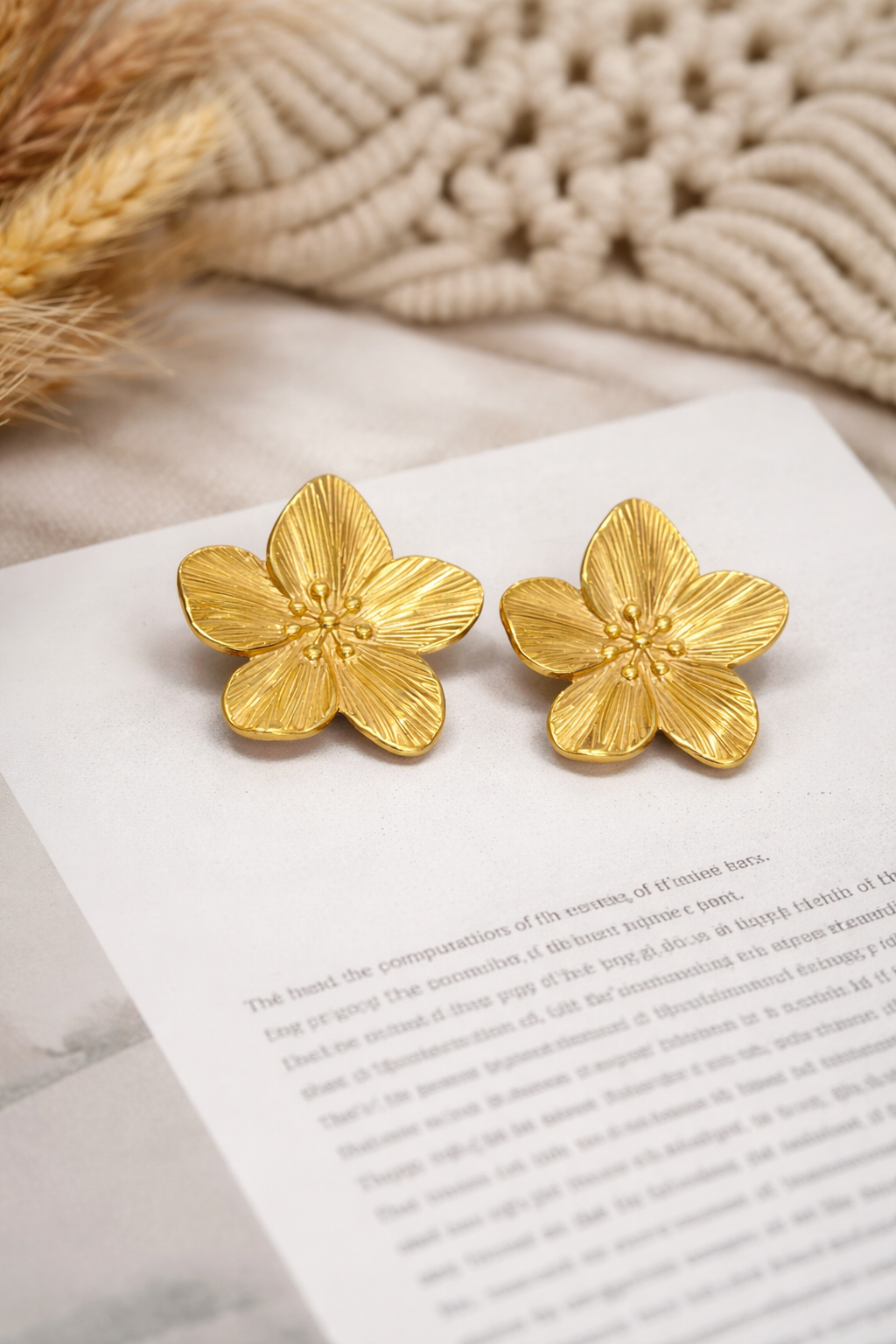 Sunehri Phool Stud Earrings