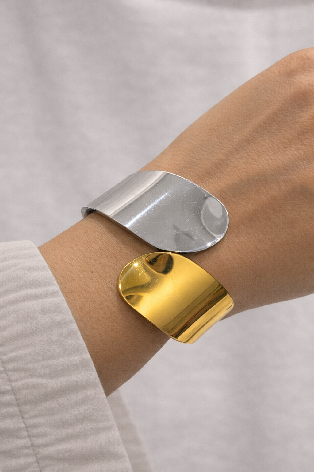 Dhvani Dual-Tone Wide Cuff