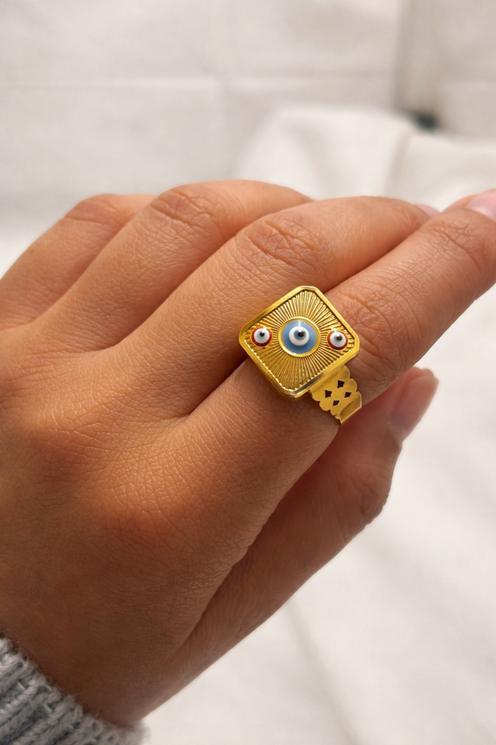 Nazar-e-Noor Statement Ring