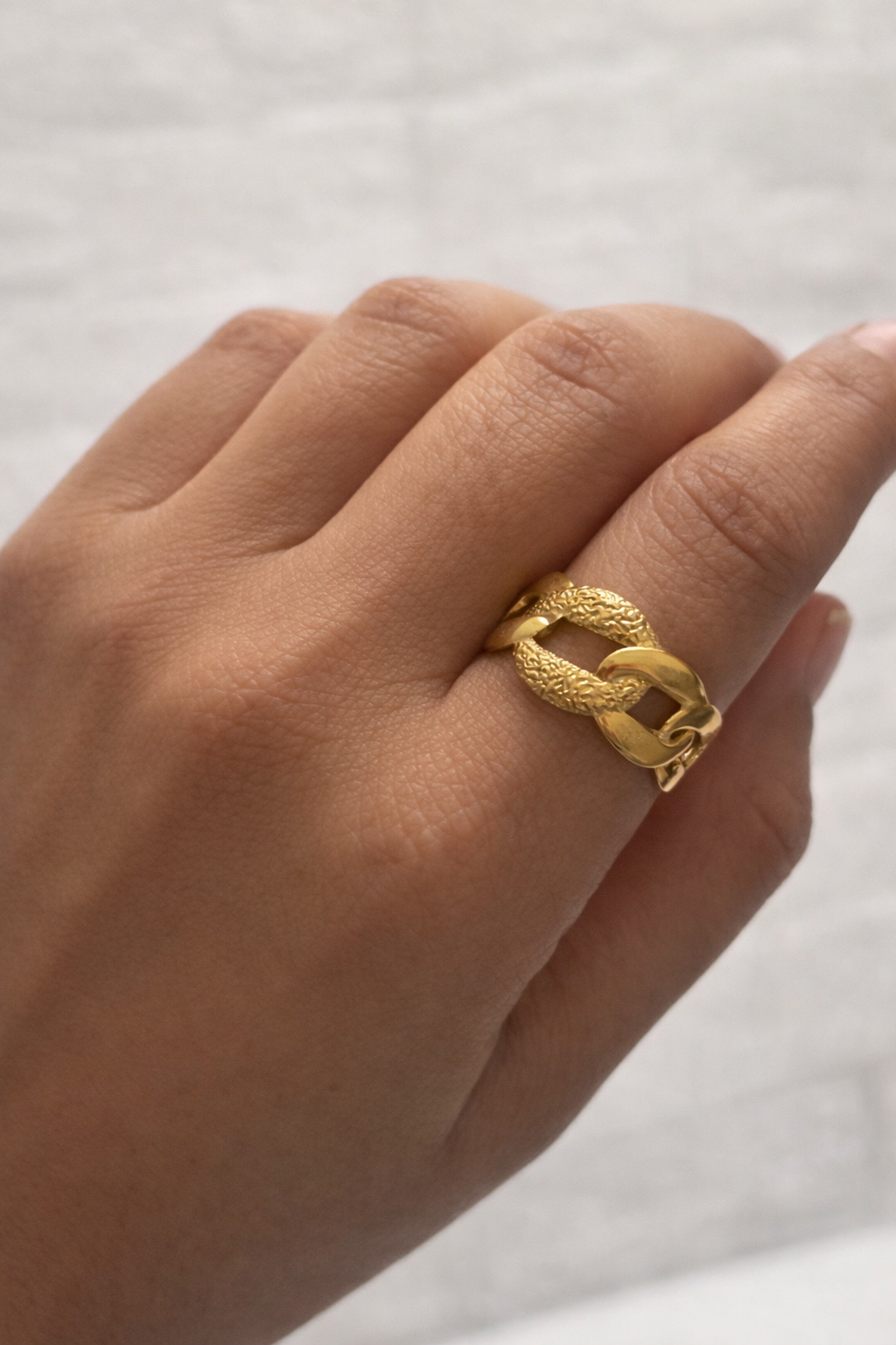 Girift Chain Ring