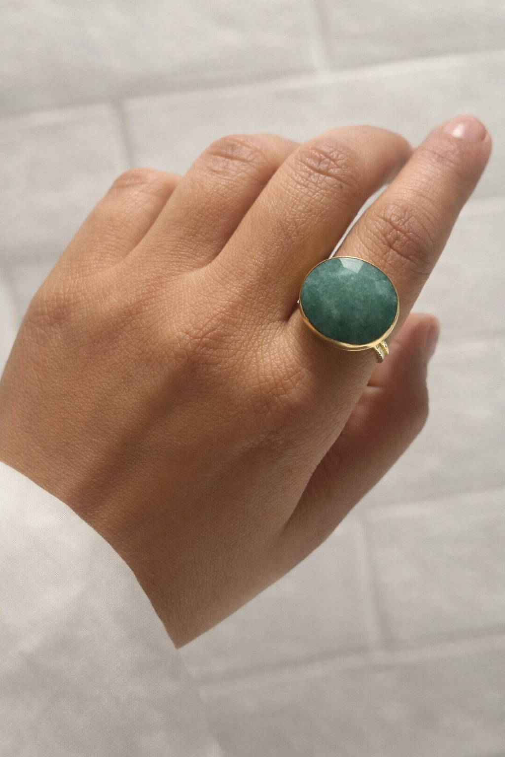 Haraai-e-Sukoon Round Ring- clearance