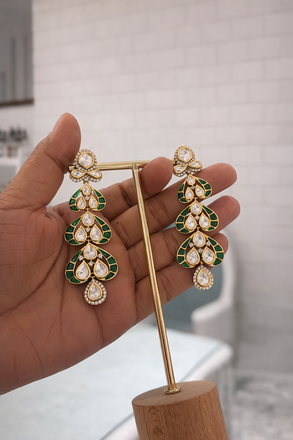 Sheen Emerald Drop
