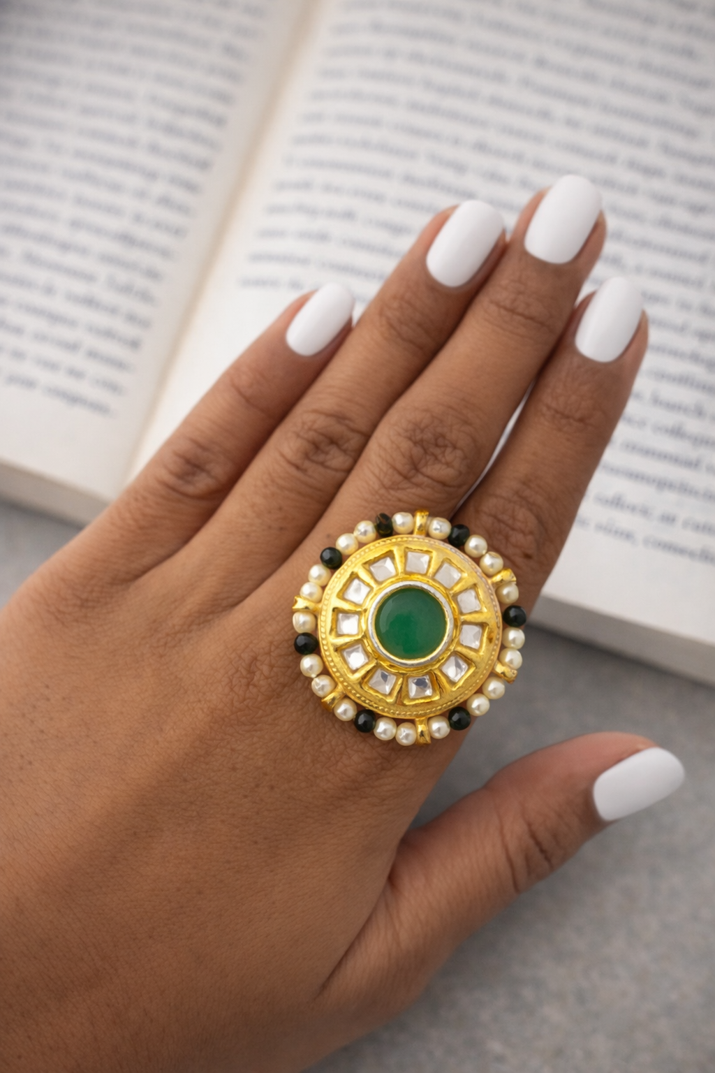 Mehira Kundan Aura Ring – Medium‑Sized Traditional Statement Jewellery (adjustable)